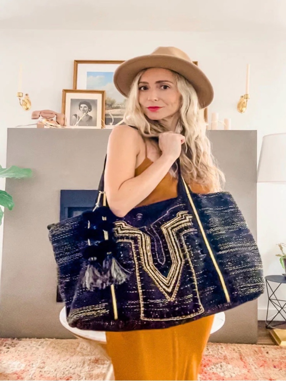 NWT America & Beyond Luxe Love Tote - Hand Beaded Large Black Tote - Picture 7 of 11